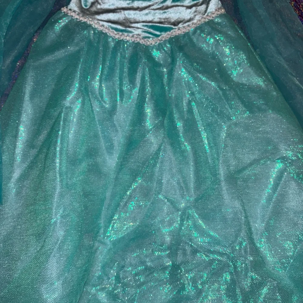 Disney Frozen Elsa Costume Dress - Picture 4 of 9